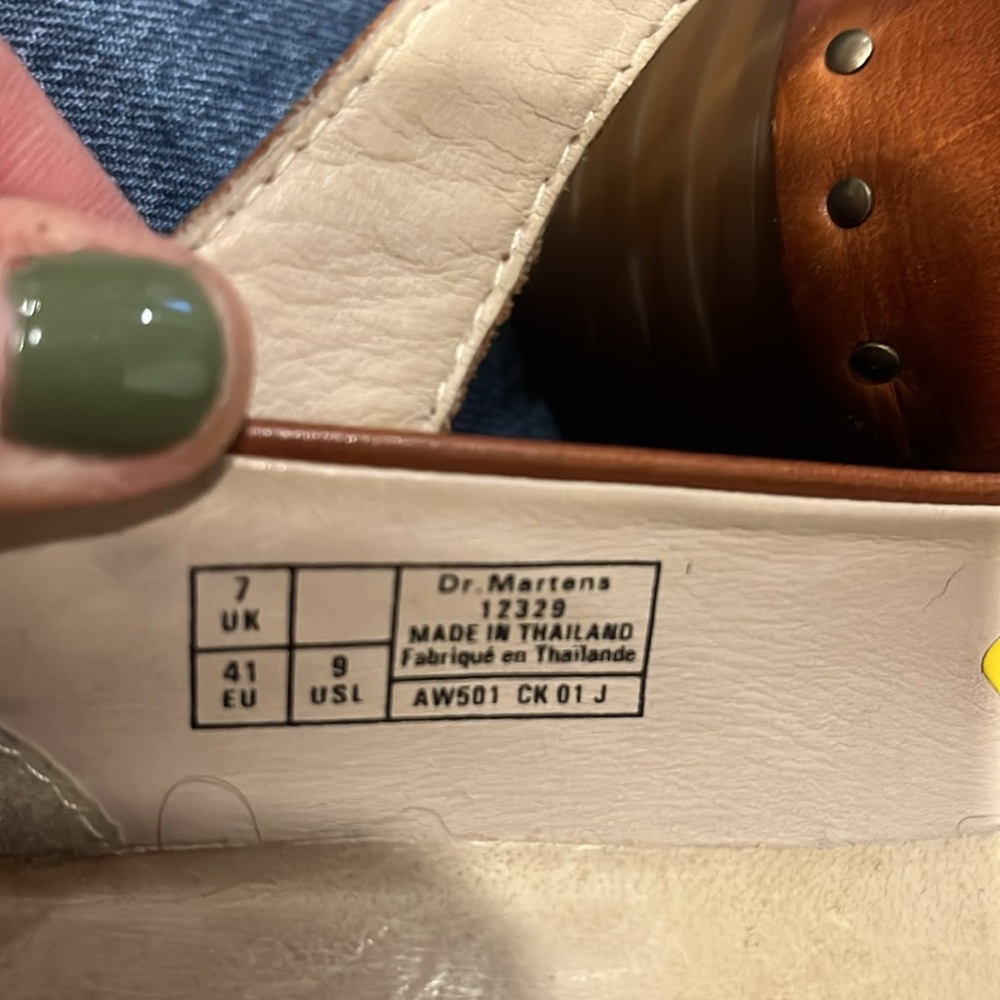 Vintage Doc Marten Mary Jane stacked/wedge heel, size 41/US 9 - Picture 4 of 8